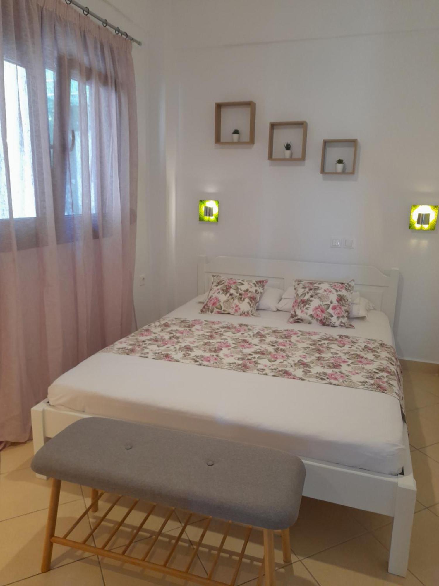 Afroditis House Ormos Panagias Pokoj fotografie